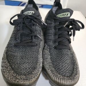 Nike Flyknit 2 Men's Size 9 Sneakers